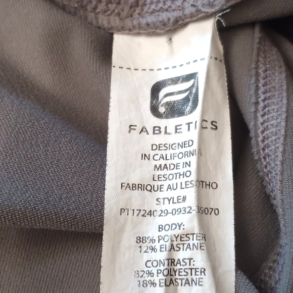 Fabletics Plus Size 2X leggings - Picture 6 of 9